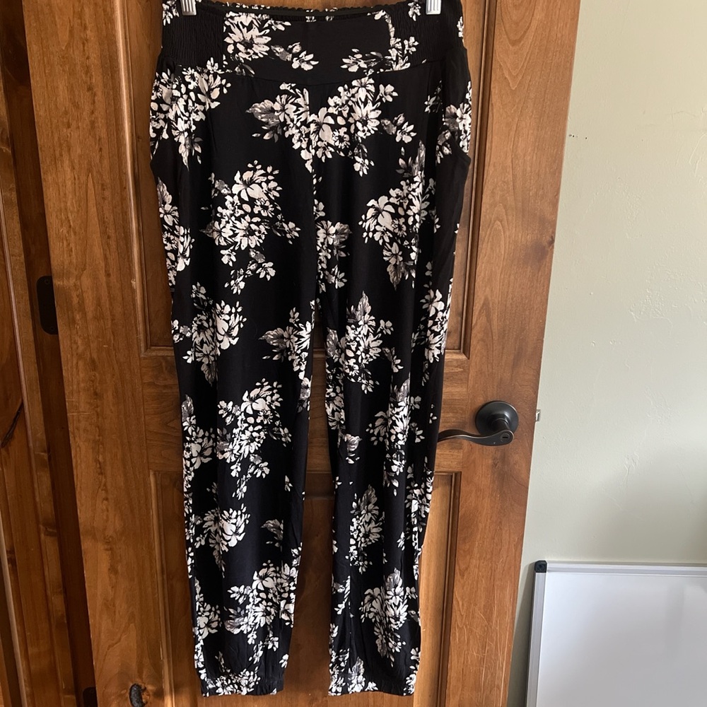 Elegant Black and White Floral Straight Leg Pants